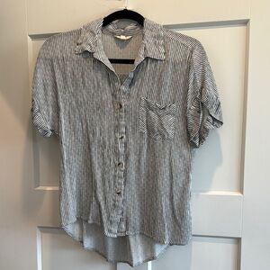 Black and White Button Down Shirt with Lightweight Fabric